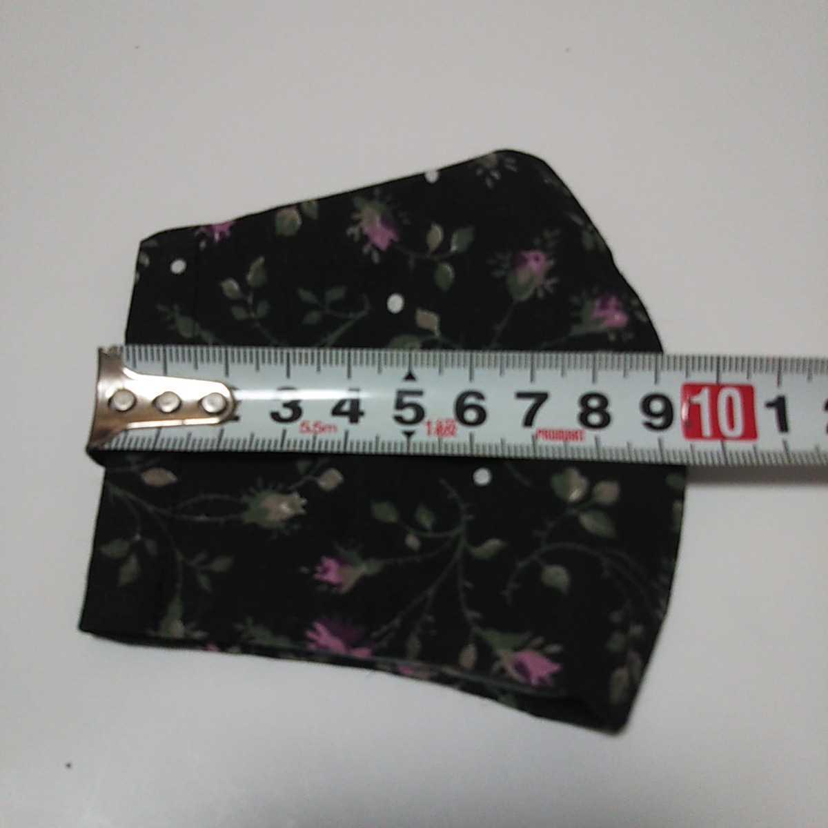 インナーマスク 大人用 小さめ 黒地に紫の花柄 立体マスク ガーゼマスク ダブルガーゼ ハンドメイド _5