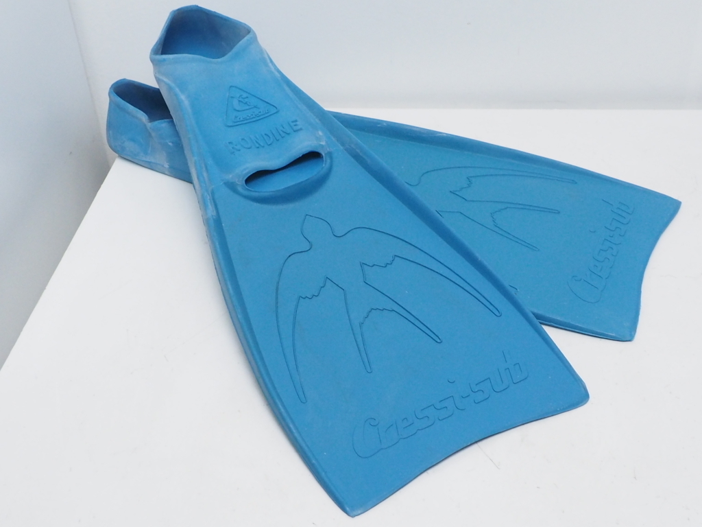 正規品，品質保証 Cressi クレッシー RONDINE ロンディンフロートラバーフィン ブルー サイズ:42-43 25-26cm 38322(フィン)｜売買されたオークション情報、yahooの商品情報をアーカイブ公開 - オークファン フィン