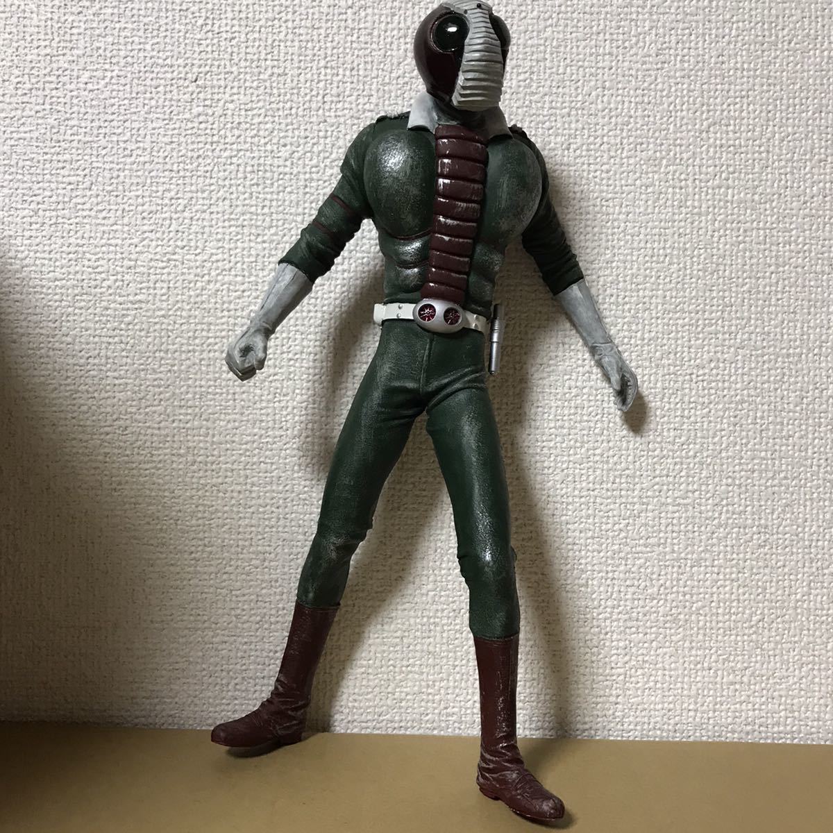 原作版仮面ライダーv3 ガレージキット組立品 30cm Kotobukiya 仮面ライダーv3 売買されたオークション情報 Yahooの商品情報をアーカイブ公開 オークファン Aucfan Com