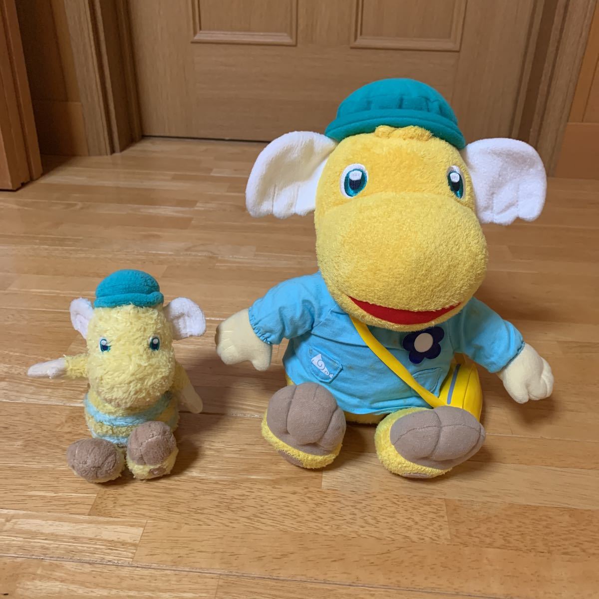 ぐーチョコランタン スプー 2体セット 大 幼稚園バージョン 服に汚れ多数 小 ノーマル体にビーズ入り 品 キャラクター 売買されたオークション情報 Yahooの商品情報をアーカイブ公開 オークファン Aucfan Com