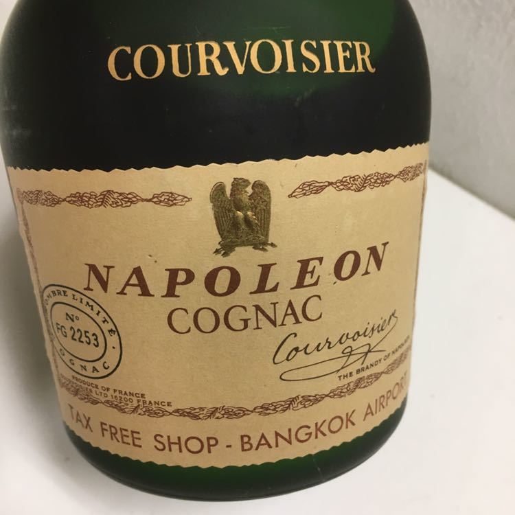 クルボアジェ COURVOISIER NAPOLEON 他 メーカー公式通販 セール 【未開栓】COURVOISIER　NAPOLEON/クルボアジェ　ナポレオン　ブランデー　cognac/コニャック　40％　700ml 大阪市内 引取歓迎☆13675