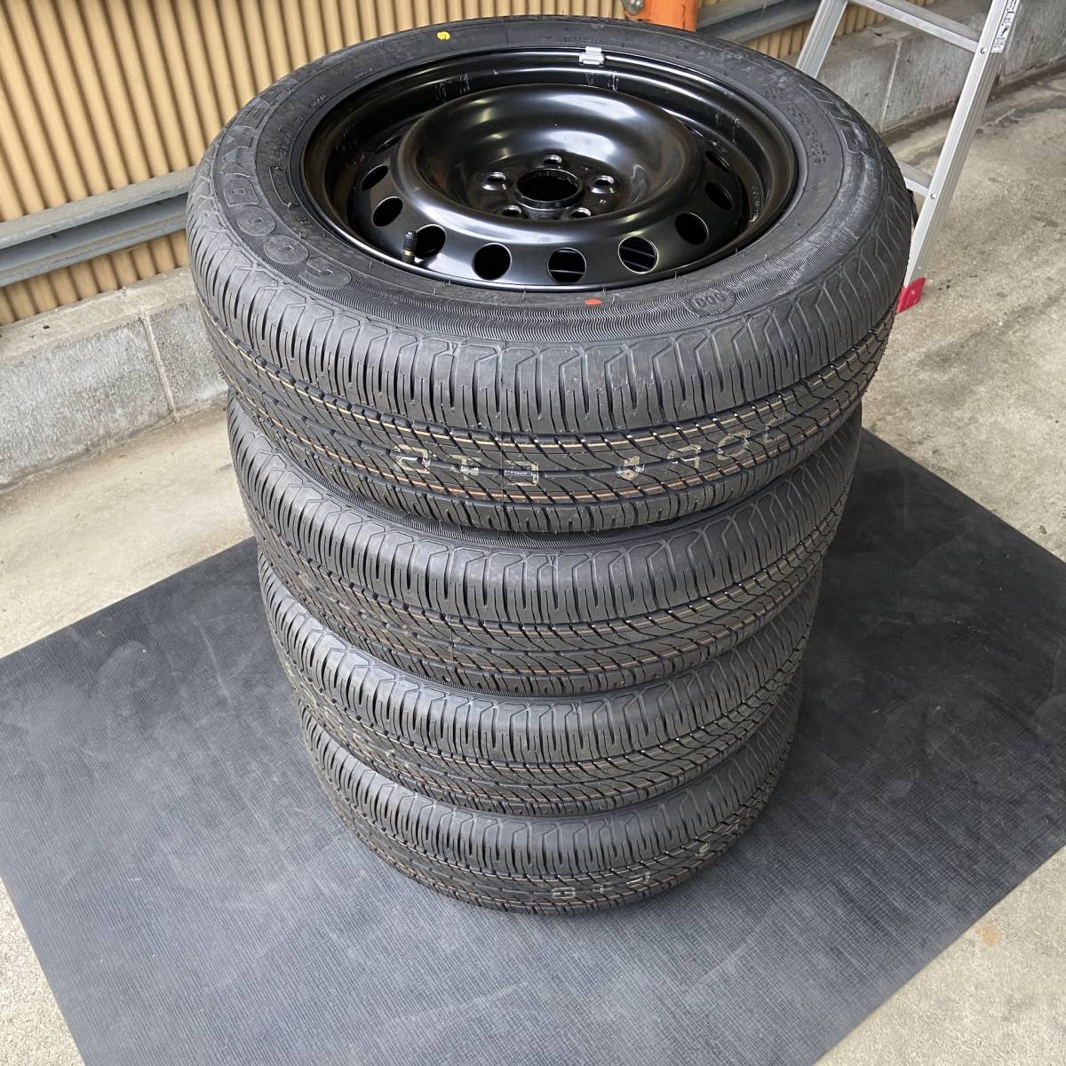 新品，定番人気 2017年 新車外し 185/65R15 プレミオ 純正