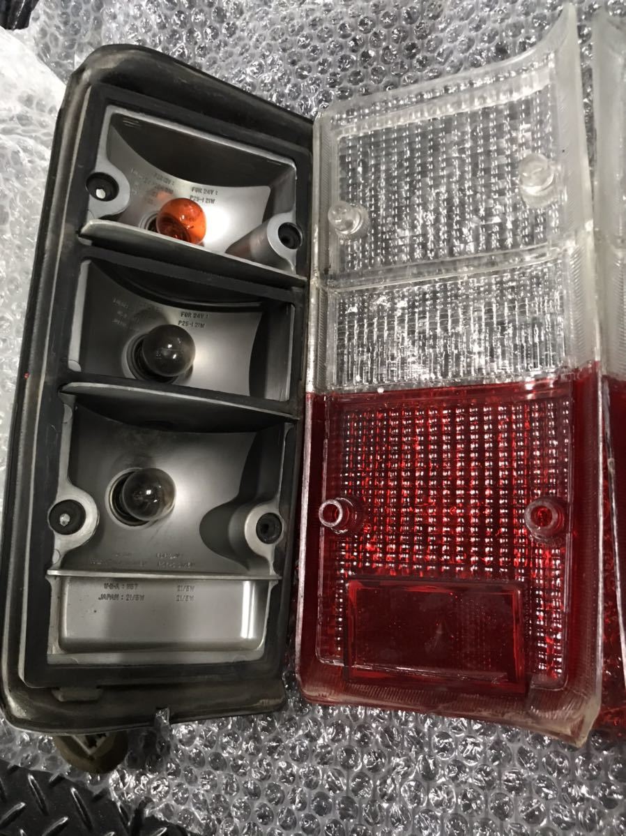 ランクル60、純正テールランプASSY左右set、車検適合品、格安新品