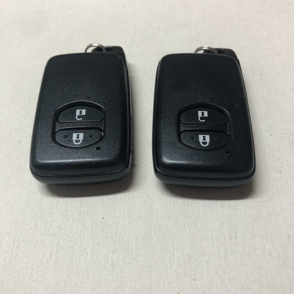 送料無料 2個セット プリウス ZVW30 スマートキー キーレス トヨタ