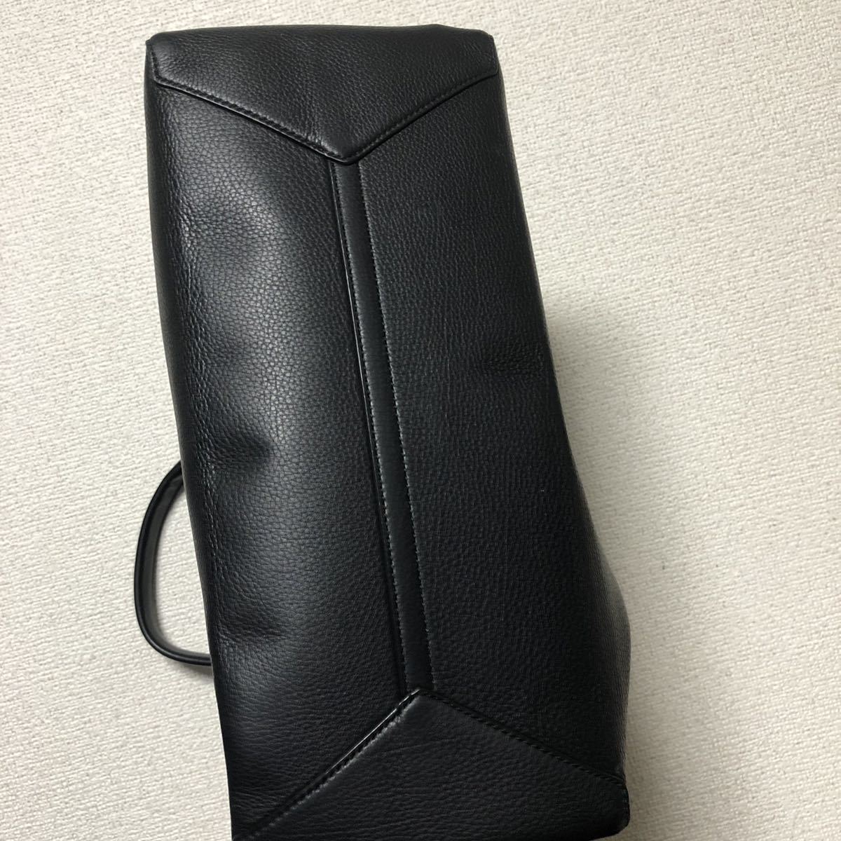 ティファニーカーフスキン レザー バックチャーム レディース