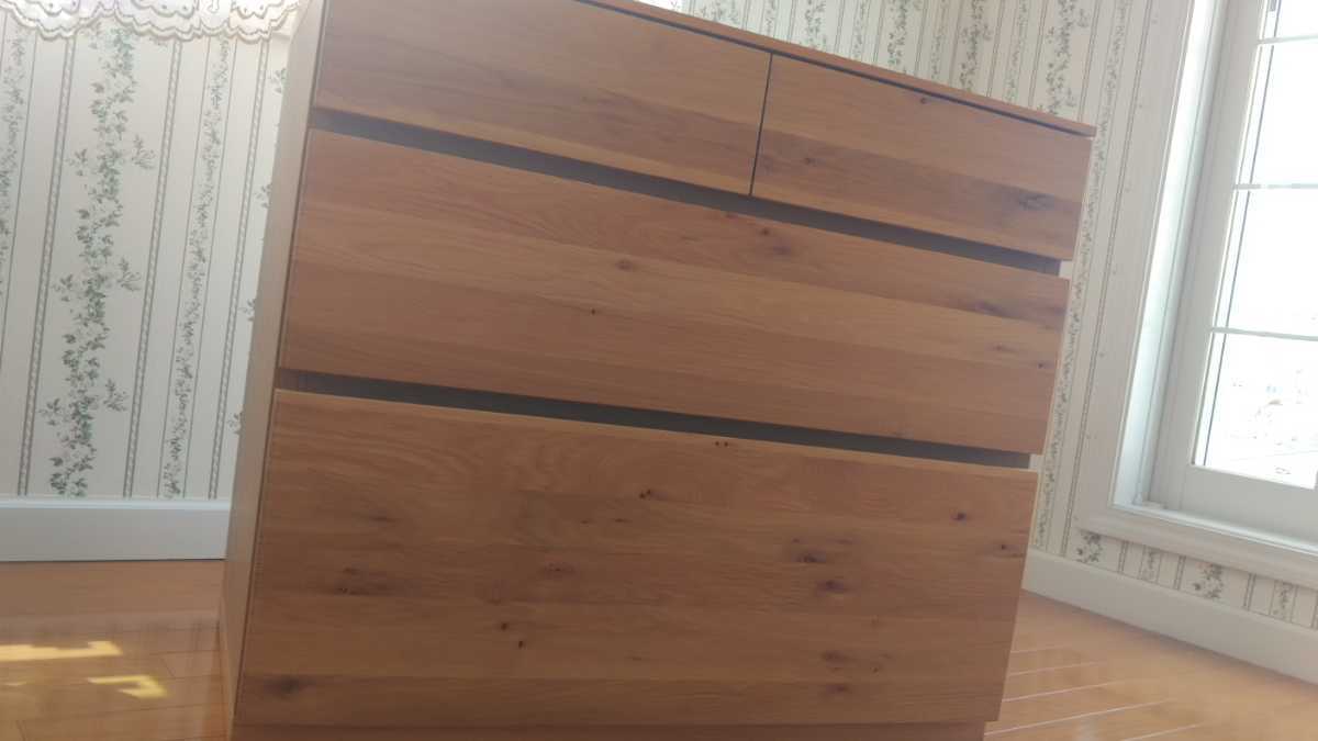 タンスIDC大塚家具 ローチェスト ローザンヌN節入り オーク材 素材感を