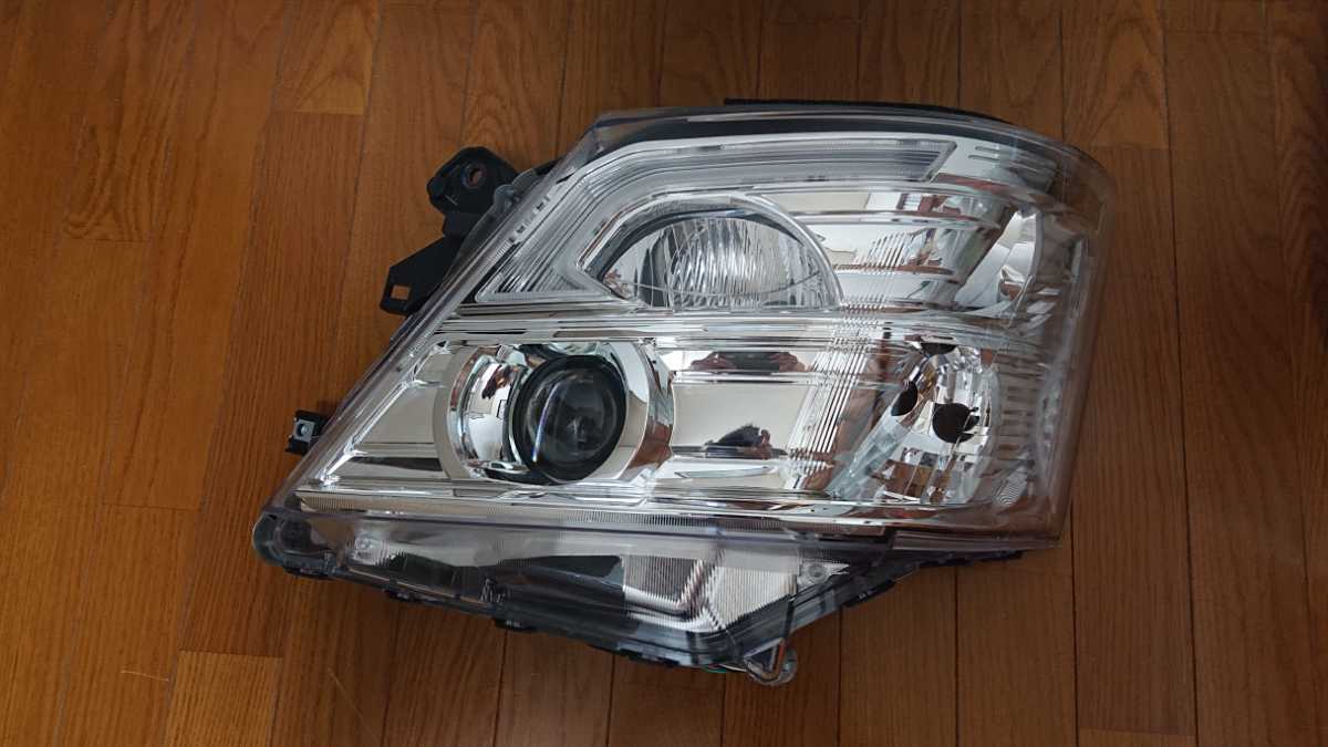 キャラバン NV350 E26 ヘッドライト 後期 左 前期 左側 日産 純正 