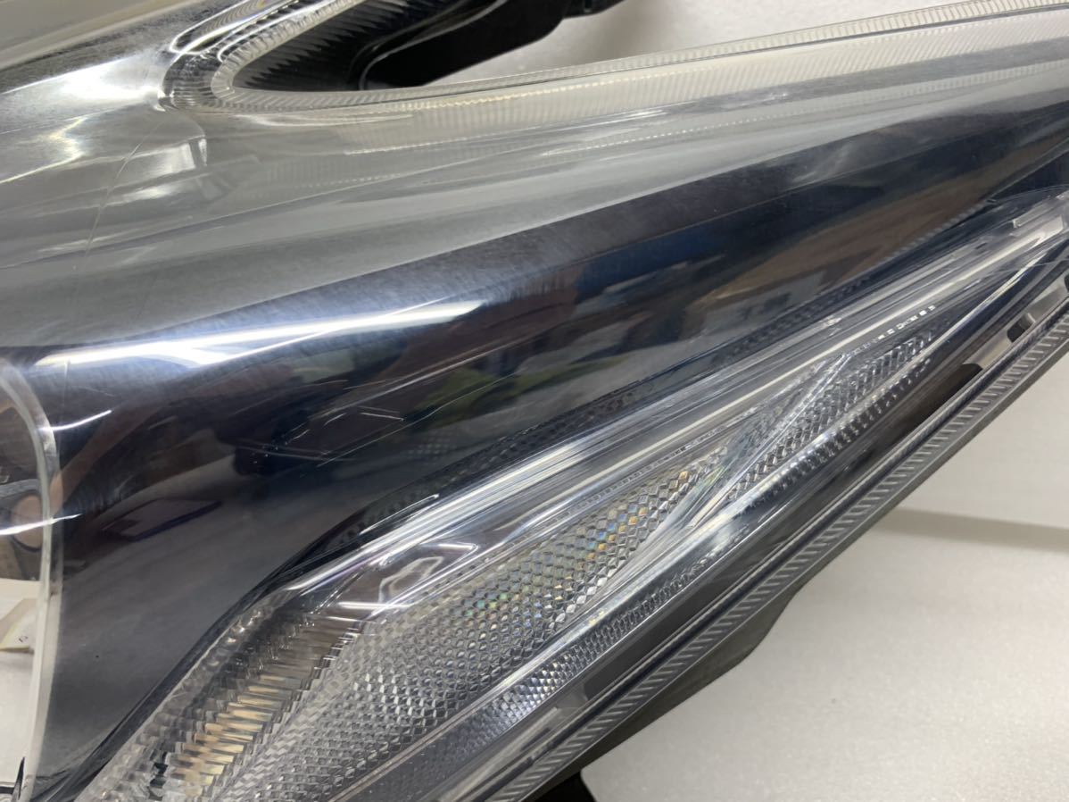 ZVW30 HID 後期 プリウス 純正 左ヘッドライト⁄左ヘッドランプ 品番 30