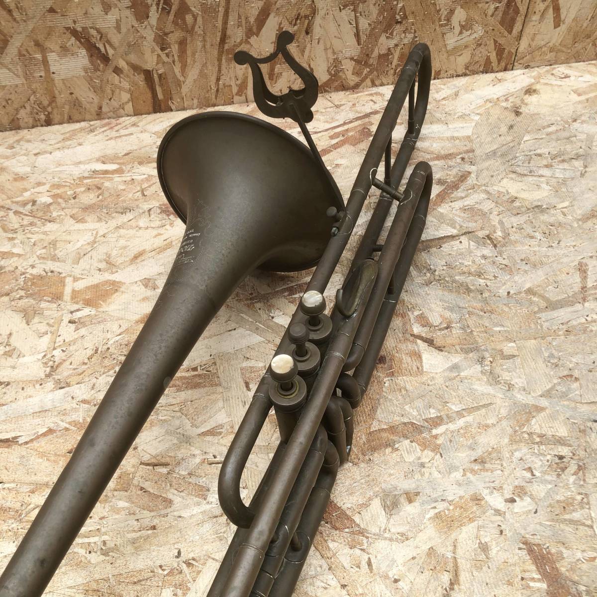 B♭トランペット 年代物・ジャンクMARIENAR 金管楽器
