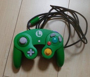 大得価，お得 ゲームキューブコントローラー クラブニンテンドー ルイージデザイン(アクセサリ、周辺機器)｜売買されたオークション情報、yahooの商品情報をアーカイブ公開 - オークファン アクセサリ、周辺機器