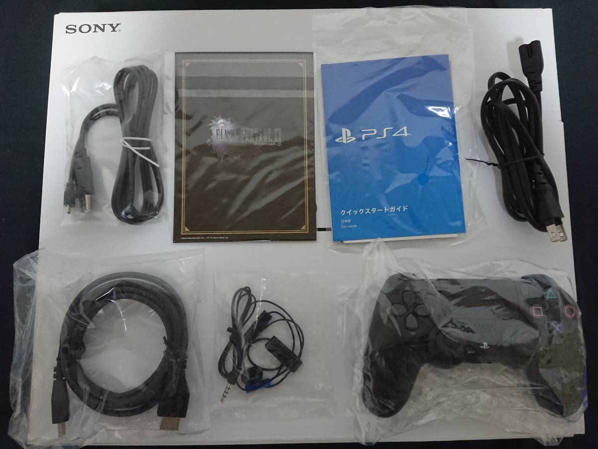 PlayStation 4 FINAL FANTASY XV LUNA EDITION / PS4 本体