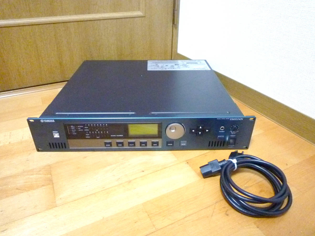YAMAHA DME-32 DME32 Digitalmixer 19 Digital Mixing Engine USB / Rechg + GEWÄHR YAMAHA DME-32 DME32 Digitalmixer 19 Digital Mixing Engine USB / Rechg + GEWÄHR