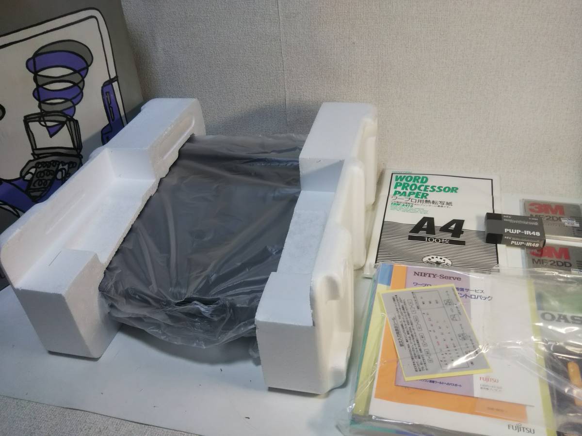数量限定，豊富な c0652 な 富士通 日本語ワープロ OASYS30LXⅢ OA30LX3-S 親指シフト カットシートフィーダF6163SF2 セット 箱入り(ワープロ専用機)｜売買されたオークション情報、yahooの商品情報をアーカイブ公開 - ワープロ専用機