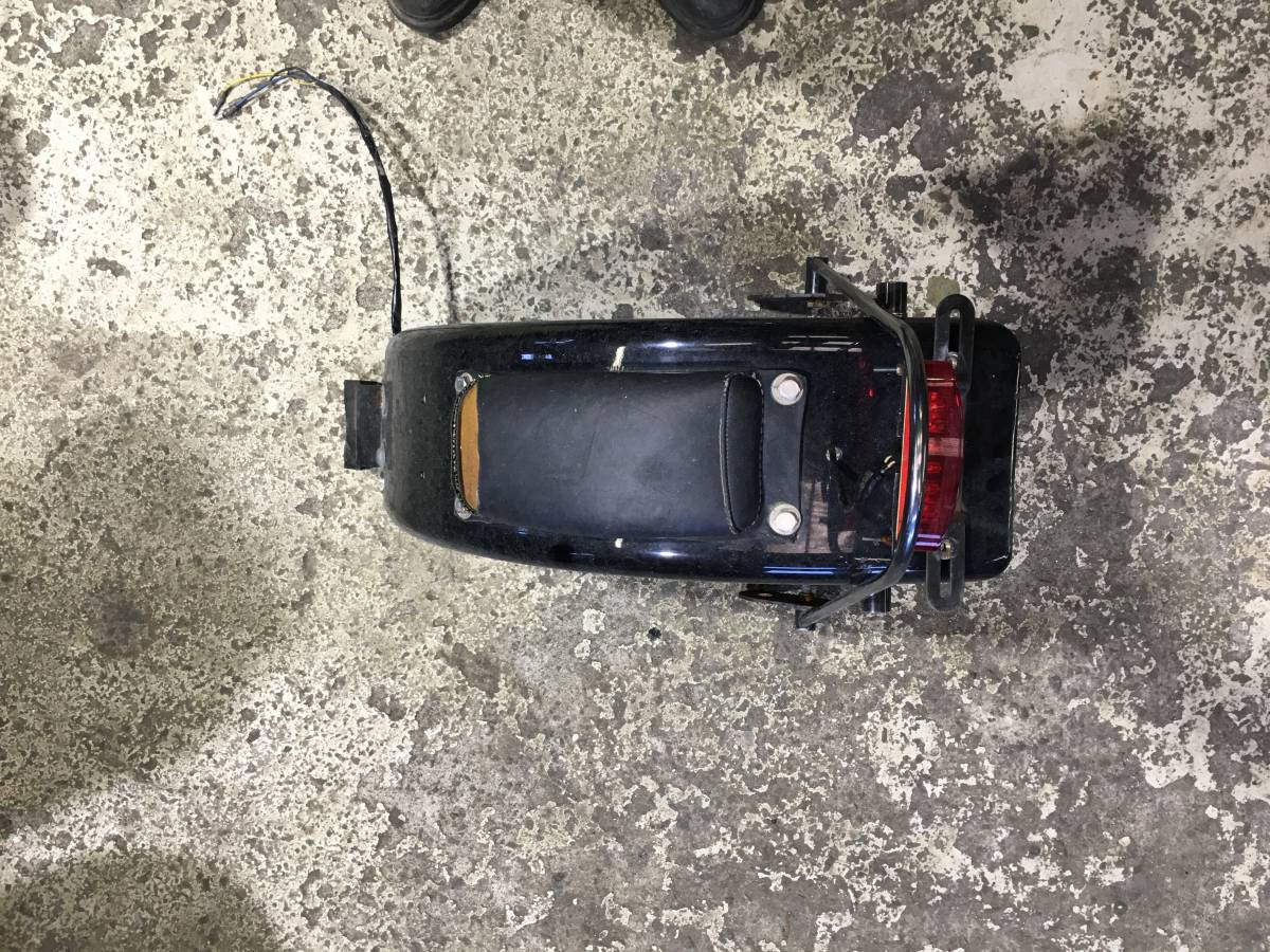 ドラッグスター400用ショートフラットフェンダーキットKIT ボルトオン