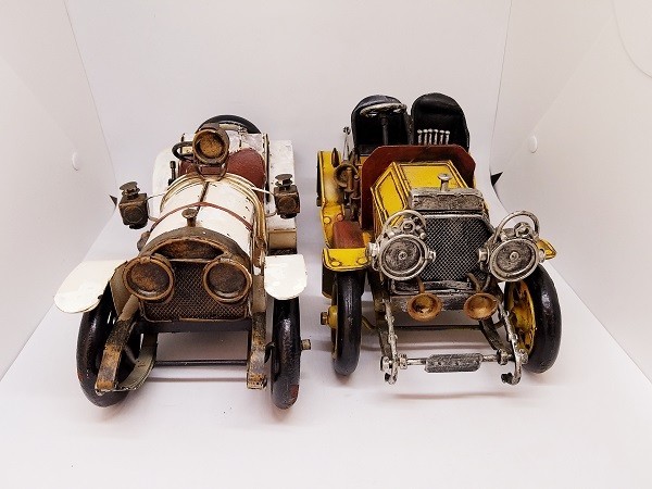 クラシックカー ブリキ 車 ヴィンテージカー ビンテージ ブリキの置物