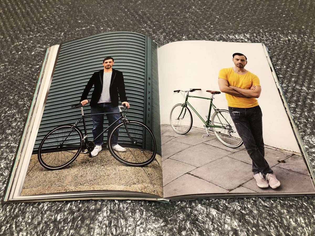 洋書 ロンドンのサイクリスト ファッション 写真集 自転車 ブロンプトン ビアンキ ポール スミス ランドナー ロードバイク ピスト 自転車 サイクリング 売買されたオークション情報 Yahooの商品情報をアーカイブ公開 オークファン Aucfan Com