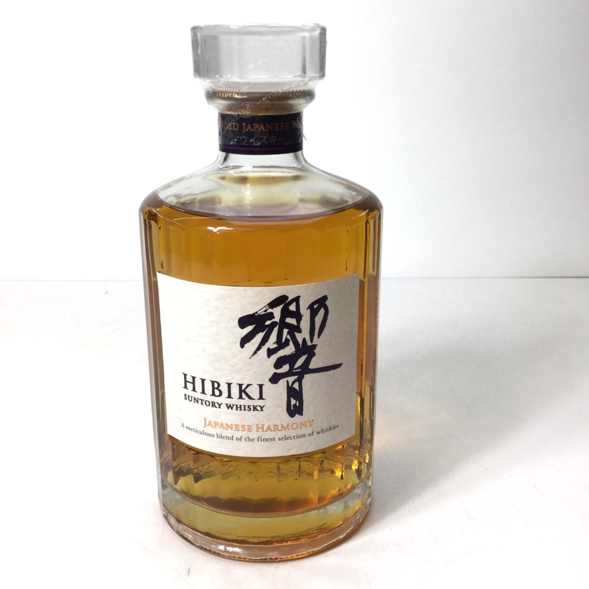 人気定番，お得 未開栓 サントリー 響 NV ジャパニーズハーモニー 700ml 43％ 訳あり 2H-11-1-200807-A(日本)｜売買されたオークション情報、yahooの商品情報をアーカイブ公開 - オークファン 日本