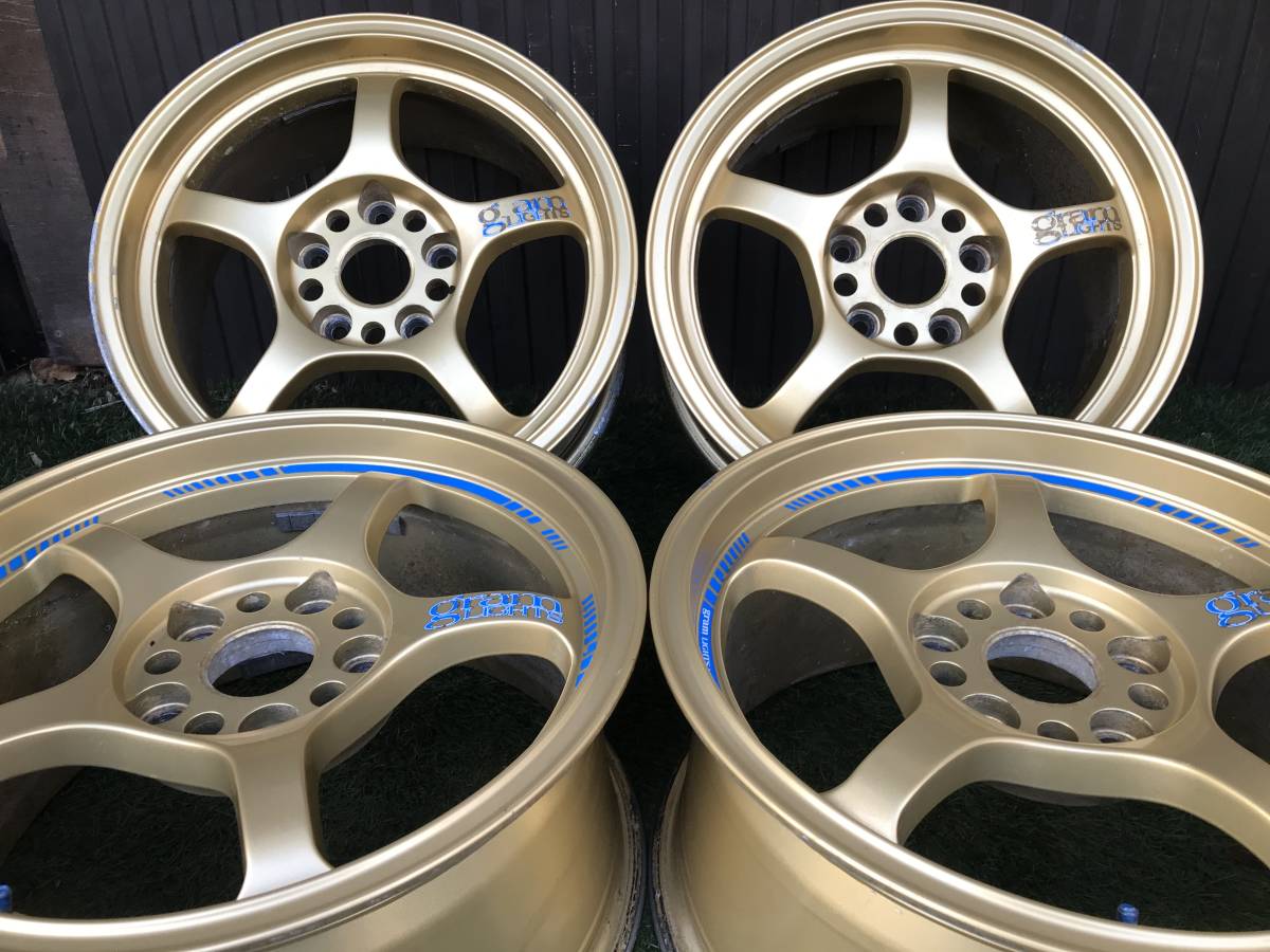 【お買い得，定番】 レイズ グラムライツ RAYS GramLights 16&times;7J +33/8J +38 5穴 PCD114.3 4本 札幌近郊引取OK(社外品)｜売買されたオークション情報、yahooの商品情報をアーカイブ公開 - オークファン 5穴