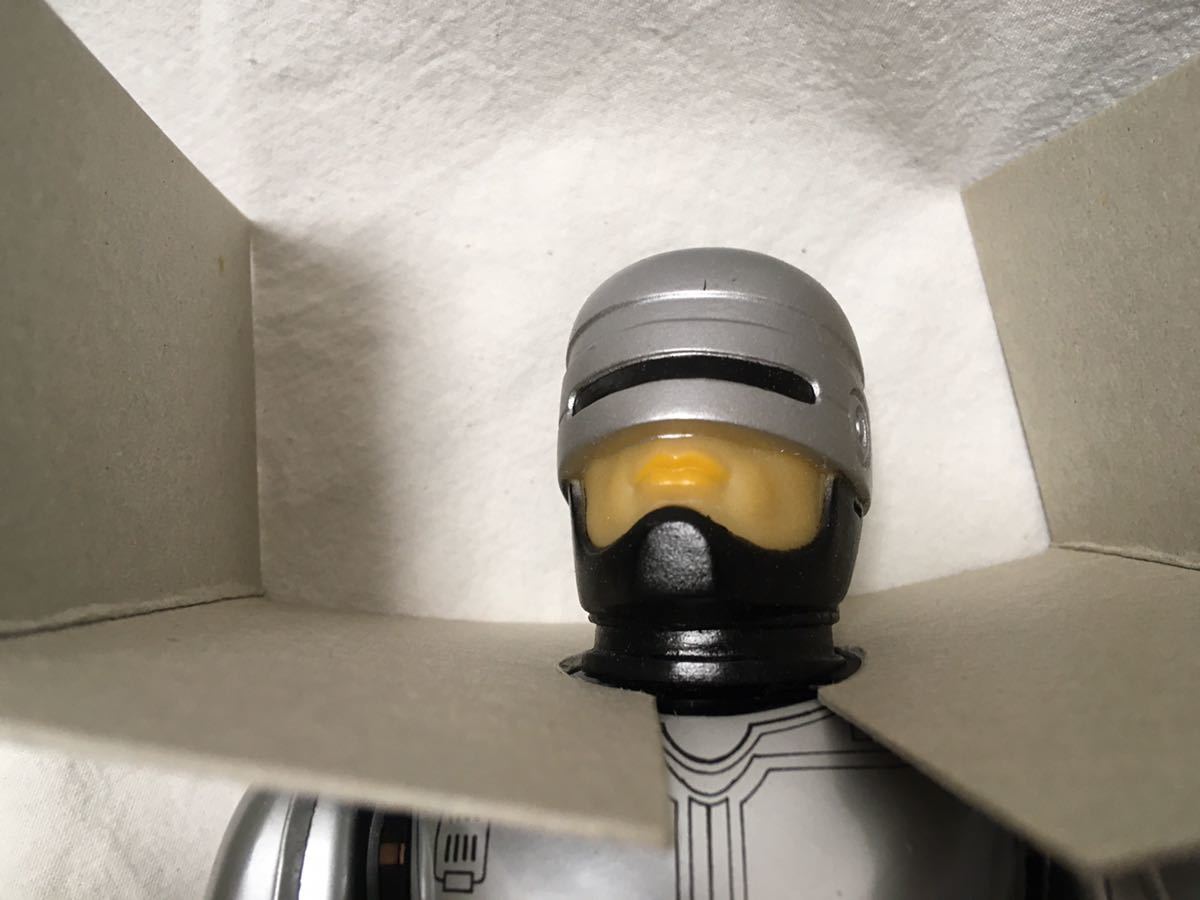 ビリケン商会 ブリキ 昭和レトロ ロボコップ3 ゼンマイ歩行 ロボコップ ソフビ頭部 TOY ブリキのおもちゃ＆アンティーク | GARAGE の落札相場 「ロボコップ」ロボット - Yahoo!オークション 外箱付き