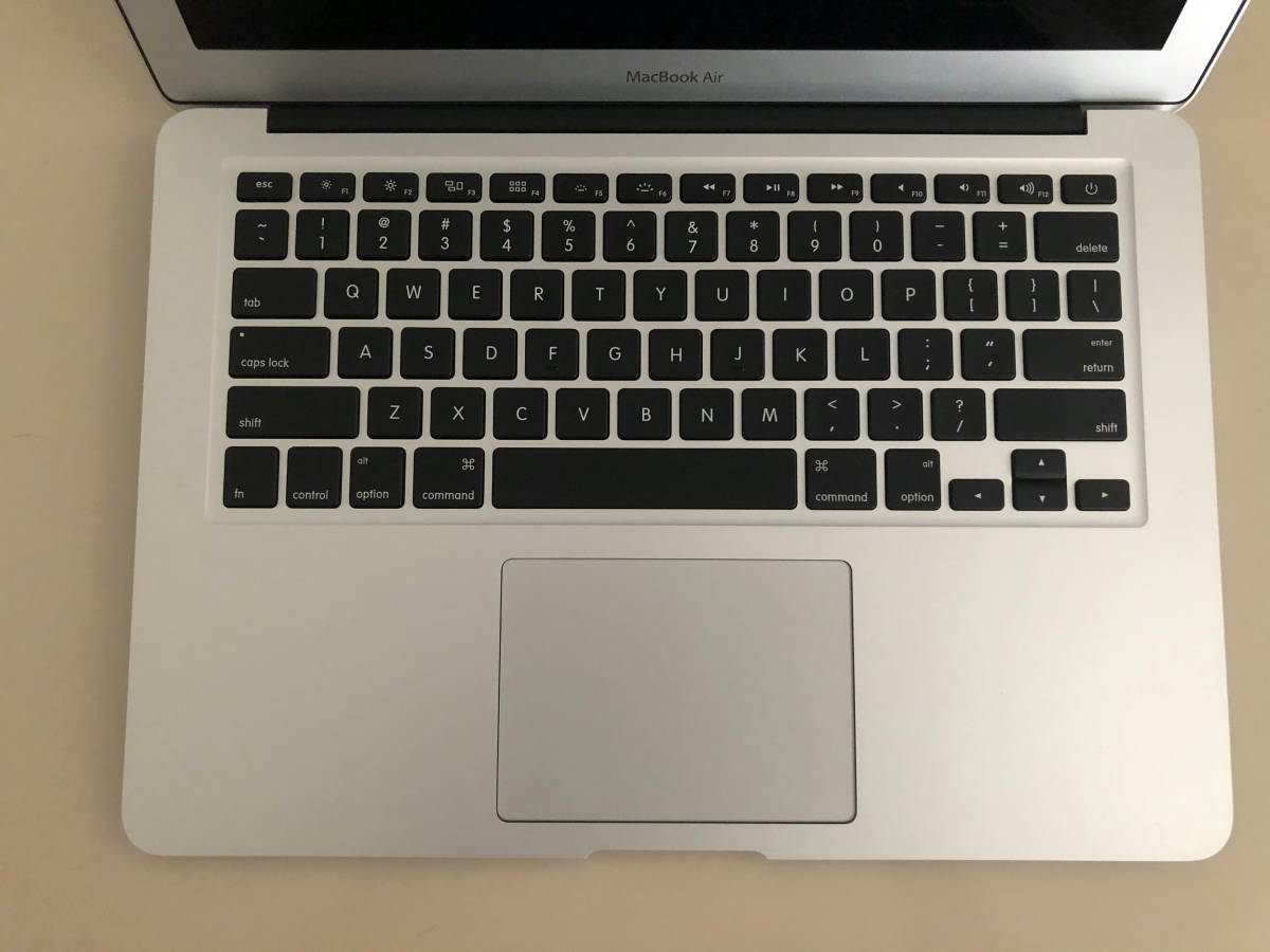 MacBook Air 13inch 2014 USキーボード Core i5 1.4GHz/4GB/128GB