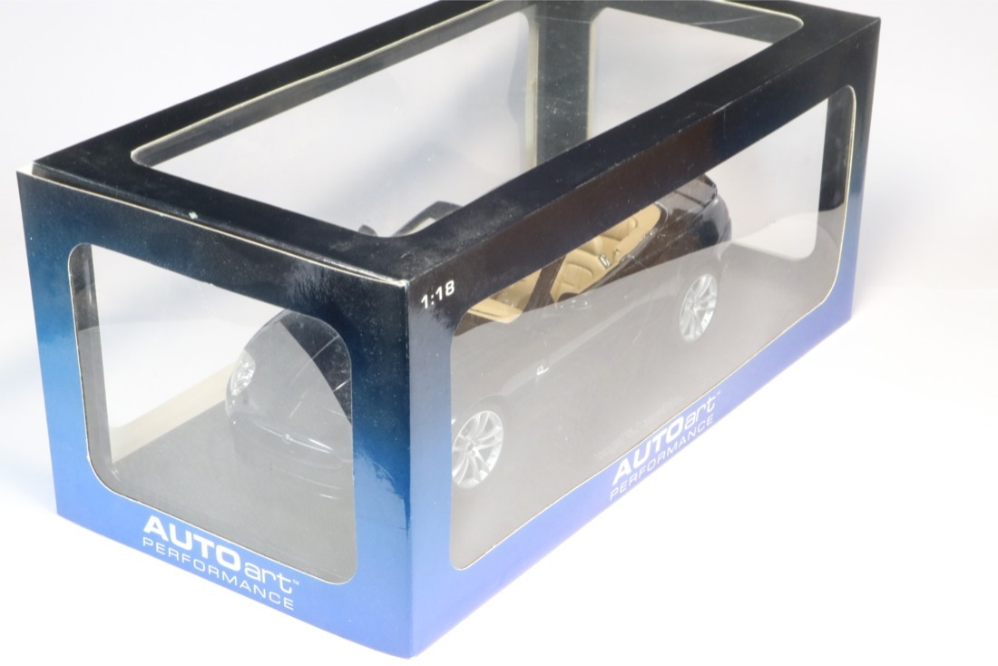 ジャガー XK コンバーチブル 2006 1⁄18 オートアート 最新 ジャガー XK