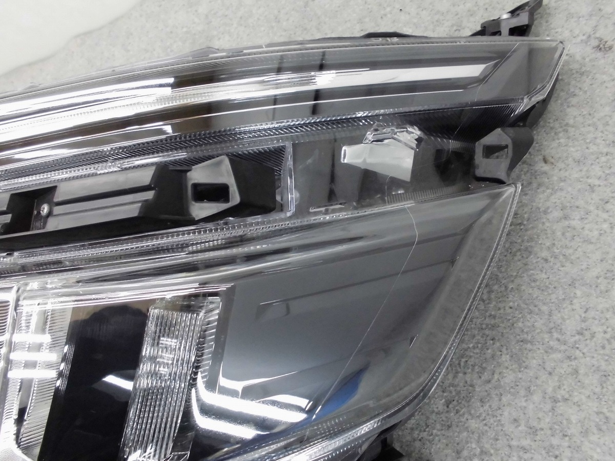 ヴォクシー ヘッドライト 前期 LED ICHIKOH 左 トヨタ 0 80VOXY 28-229