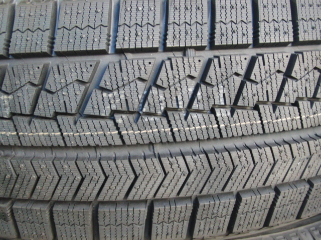 在庫処分！205/60R16 ブリザックVRX(4本)送料込！2018年_3