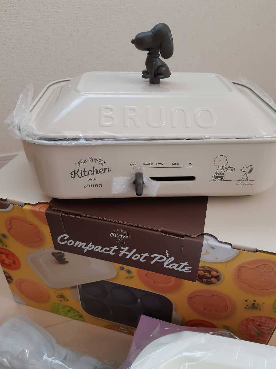 ブルーノ　コンパクトホットプレート　スヌーピー　たこ焼き　パンケーキ　ホットプレート　セラミックコート鍋
