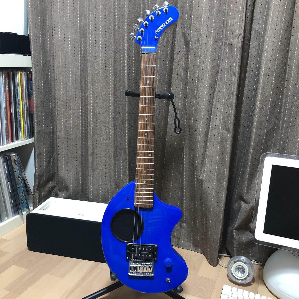 FERNANDES ZO-3 アンプ内蔵ミニギター ジャンク