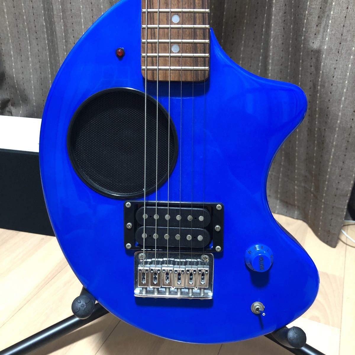 FERNANDES ZO-3 アンプ内蔵ミニギター ジャンク