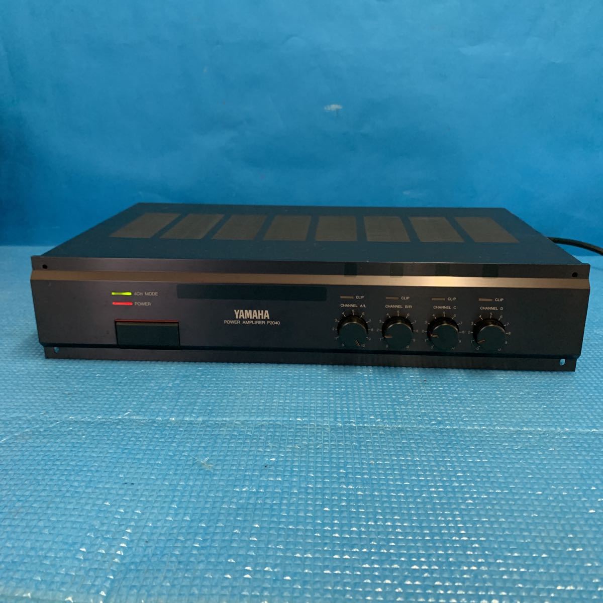 YAMAHA P2040 パワーアンプ YAMAHA P2050 パワーアンプ 動作品 YAMAHA