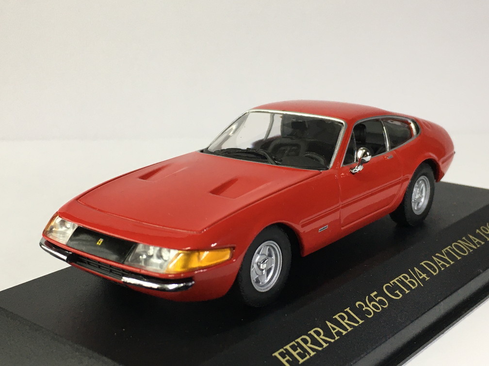 フェラーリ Ferrari 365 GTB/4 デイトナ Daytona 1968 レッド Red 1/43