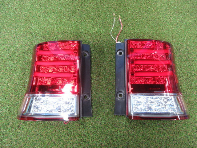 CRYSTALEYE クリスタルアイ L375S テールランプ 中古 L375S⁄385S