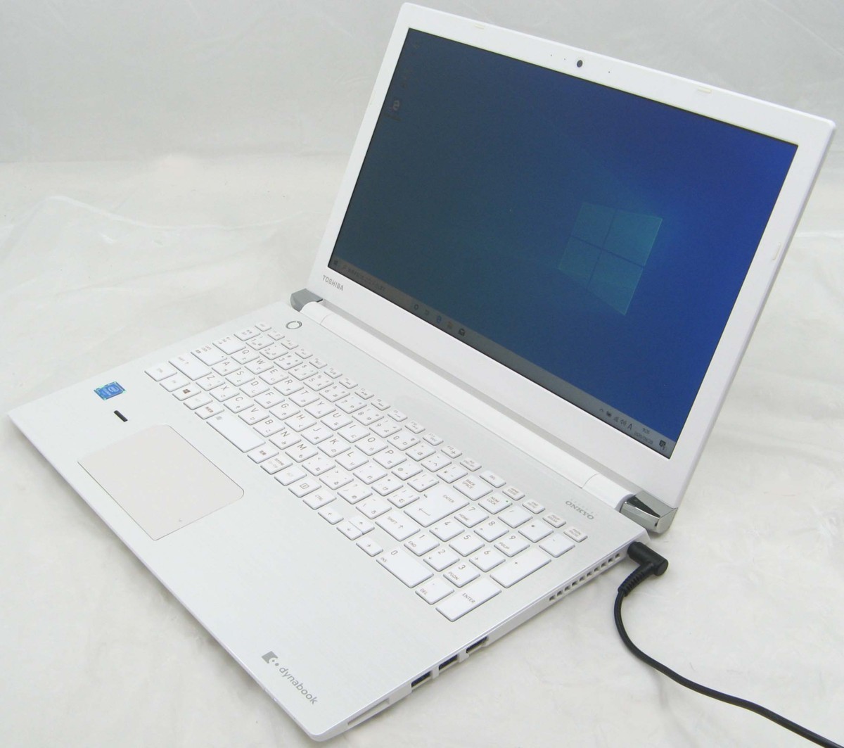 8-1-7【東芝・Satellite R35/M】Corei3-4005U 1.70GHz メモリ4GB 