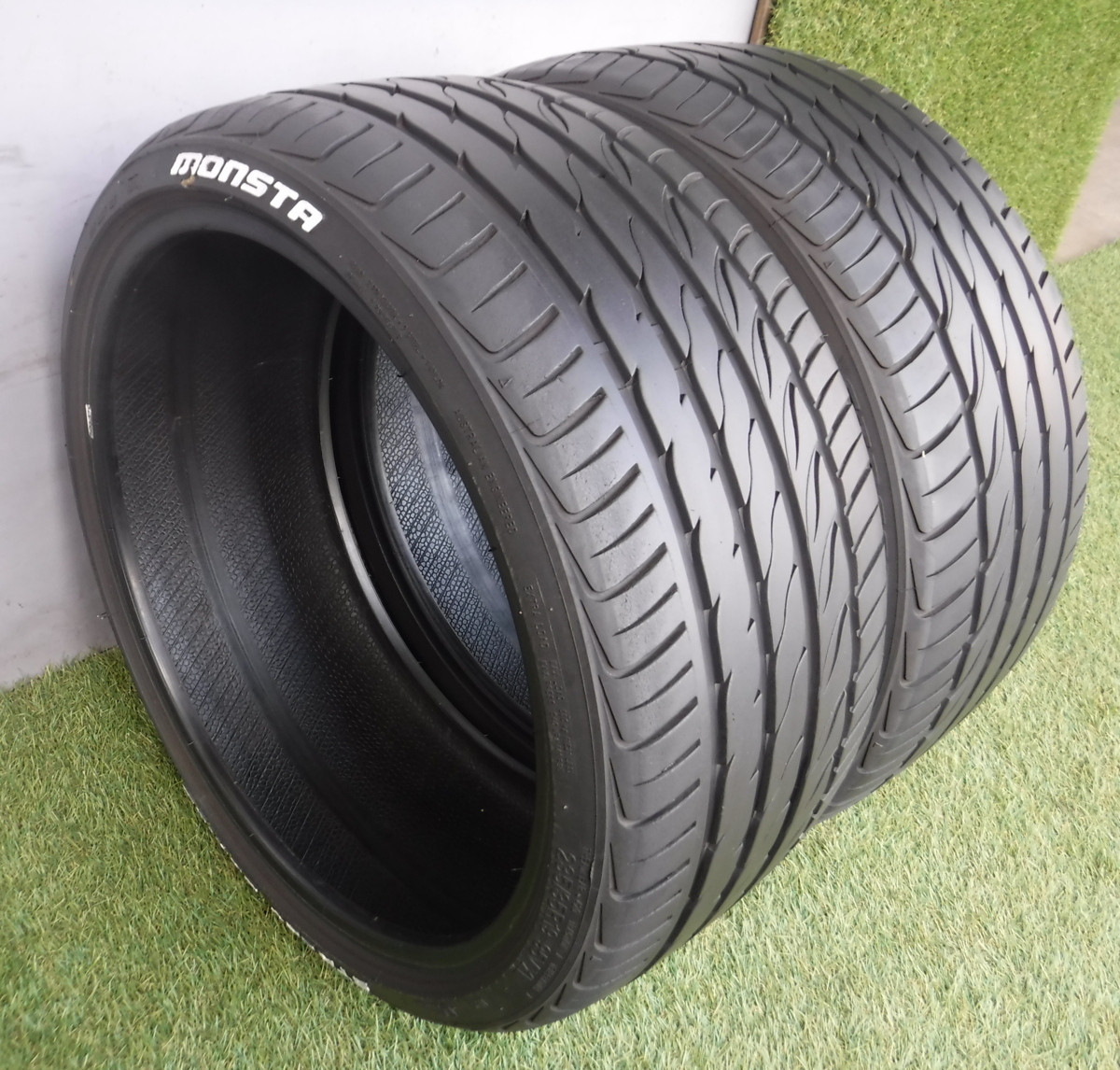  235/35R19 95V XL MONSTA モンスタタイヤ ストリートシリーズ/ホワイトレター オデッセイ クラウン ベンツ等に 2本セット価格 _AB039(中古品)｜売買されたオークション情報、yahooの商品情報をアーカ 19インチ