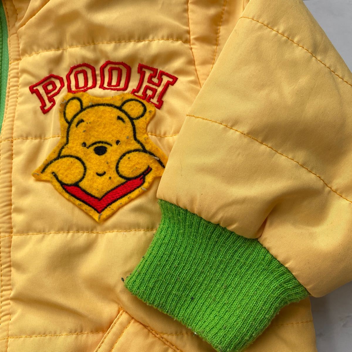 子供服サイズ80 ディズニーくまのプーさんアウター イエロー ジャンパー 80 75 84cm 売買されたオークション情報 Yahooの商品情報をアーカイブ公開 オークファン Aucfan Com