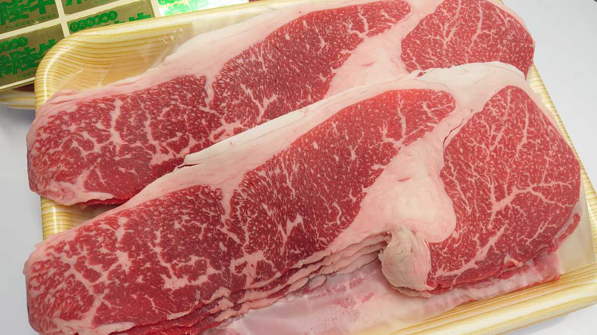肉オク!茨城A4(常陸牛)　特選和牛切り落とし(肩肉＆外もも)　3.6Kg(16) 肉オク!茨城A5常陸牛 特選 赤身 肩肉 茨城県共通返礼品 )