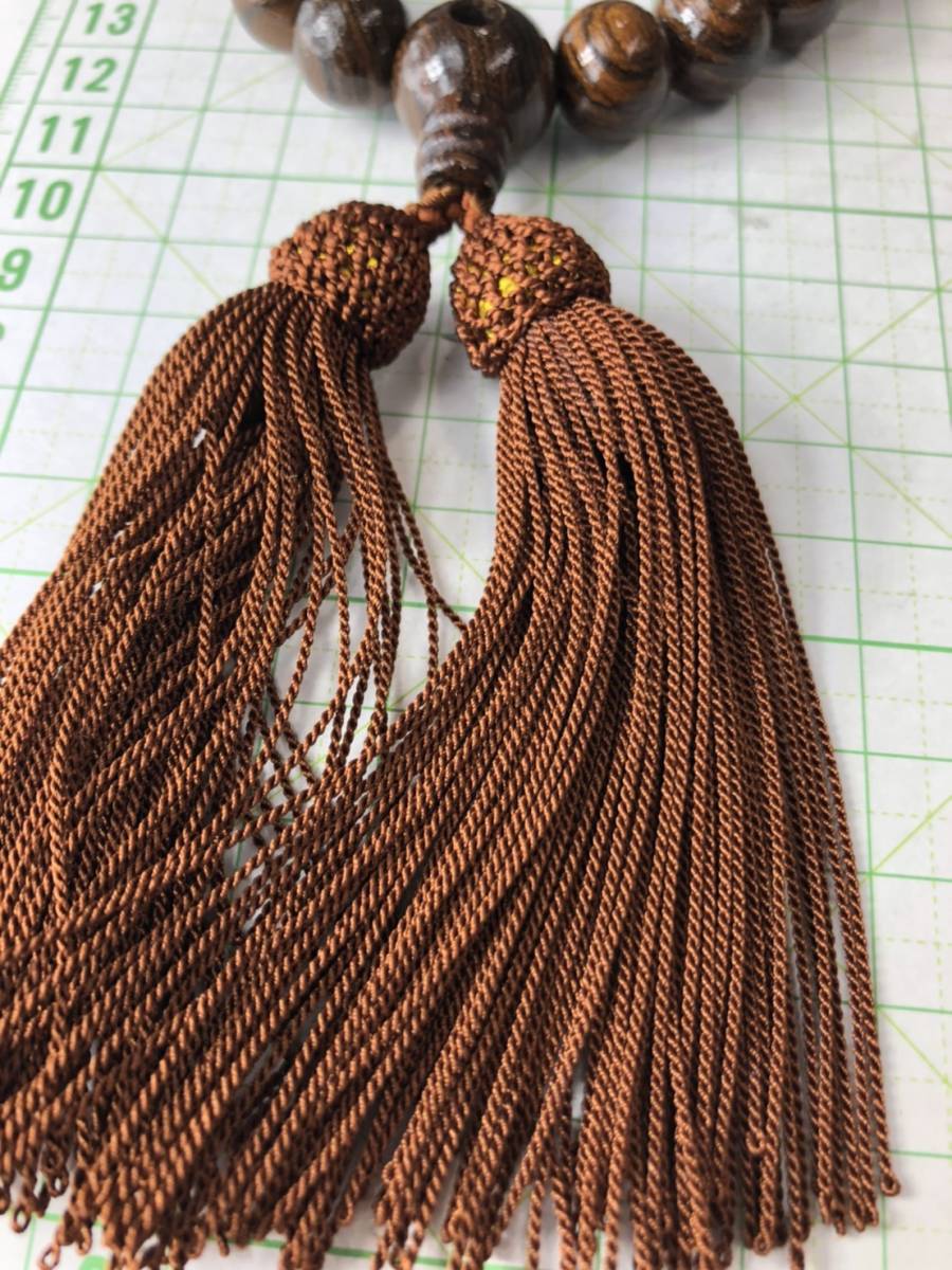 数珠 タイガーチーク 24玉 正絹 略式念珠 弘法大師レンズ入り _3