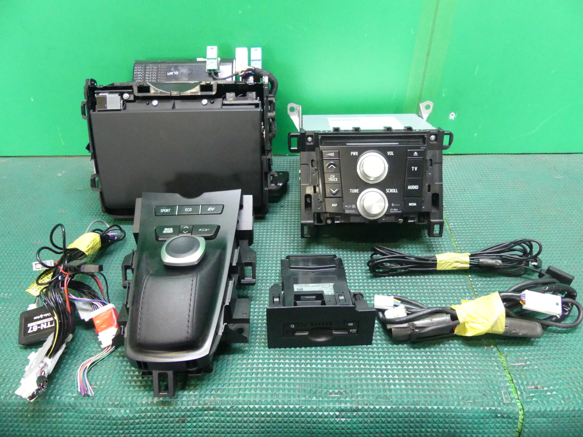 Ari様 SAI Aパッケージ AZK10 後期 トヨタ純正 HDDナビ 動作OK マルチ 2016年