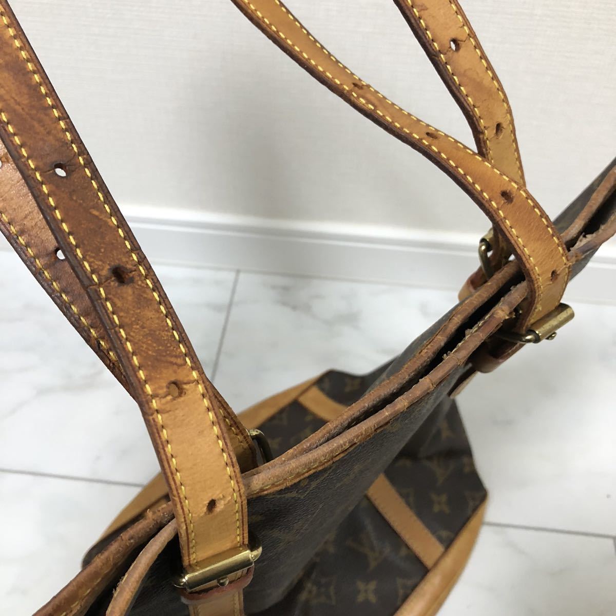 バケットGM モノグラム M42236 ルイヴィトン VUITTON LOUIS ルイ 