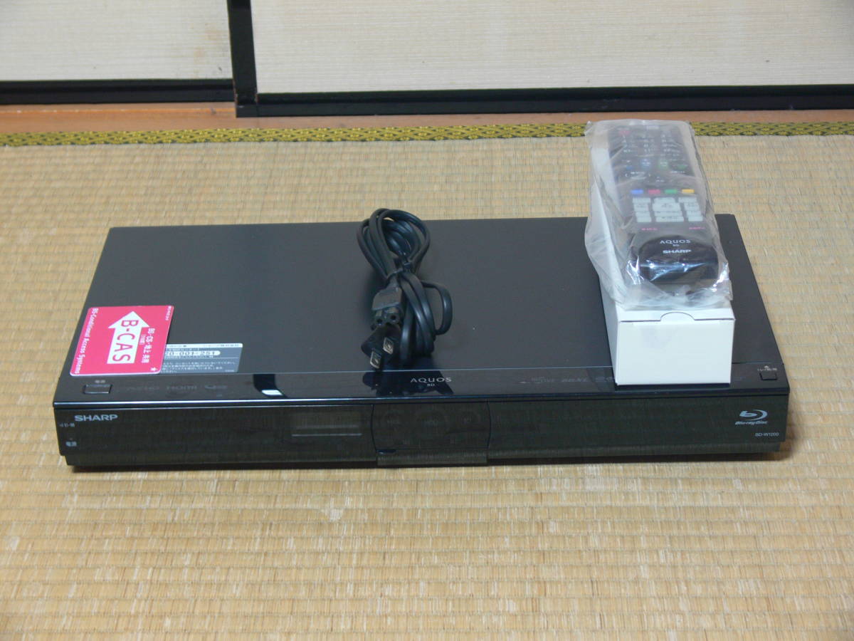 1TB⁄ シャープAQUOSブルーレイレコーダーBD-W1200 W録画対応 シャープ