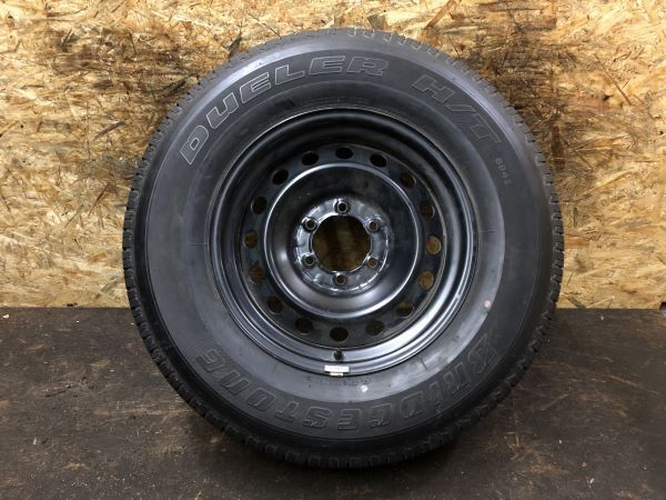 FJクルーザー トヨタ 17インチ 純正 ファルケン215⁄60R17サマータイヤ 