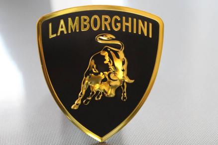 ランボルギーニ ファイティング 闘牛 エンブレム New 外装 エアロ 売買されたオークション情報 Yahooの商品情報をアーカイブ公開 オークファン Aucfan Com