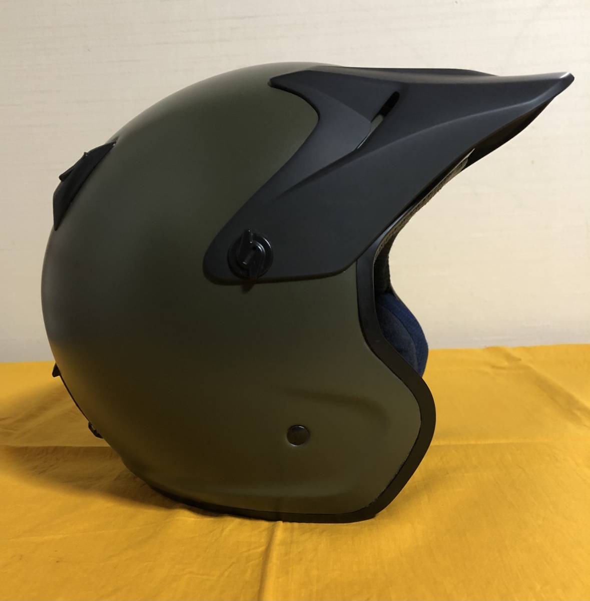 陸上自衛隊 Arai ハイパーT 偵察オートバイ用 ヘルメット 