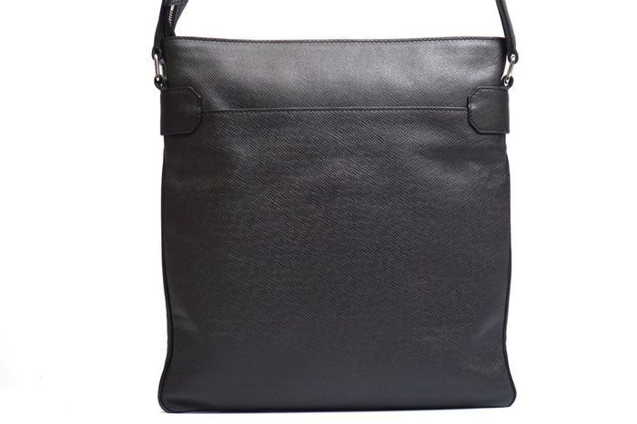 ルイ・ヴィトン LOUIS VUITTON サシャ M32712 ブラック タイガ 