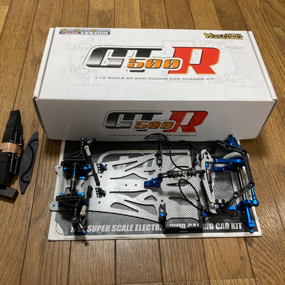 ヨコモ GT500R 1/12 シルバーサーフェス グラファイト仕様 中古 美品