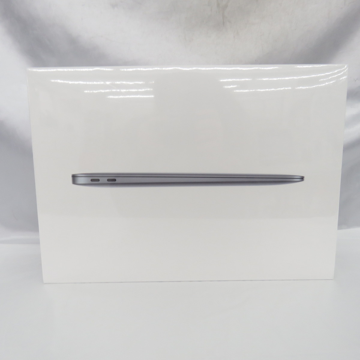 未開封/未使用品】Apple ノートPC MacBook Air 1100/13.3 MVH22J/A 