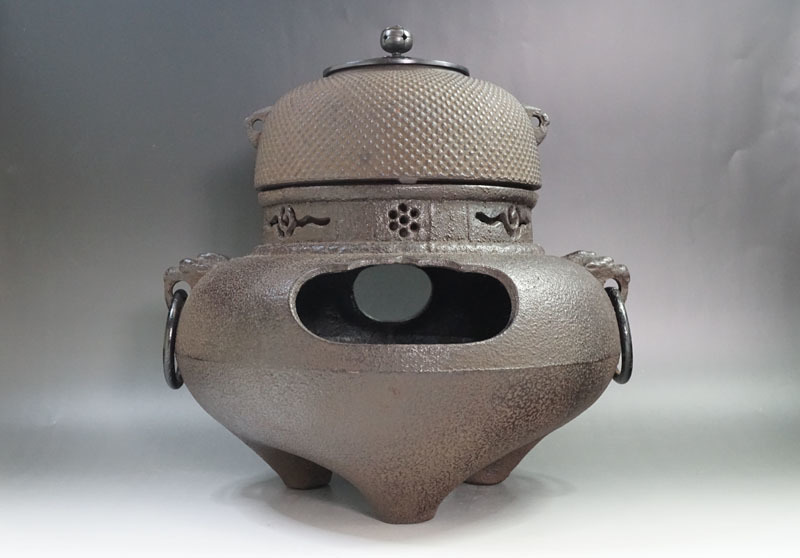 美術品・アンティーク・コレクション 風炉釜 アラレ鉄釜 金属工芸 鐶付