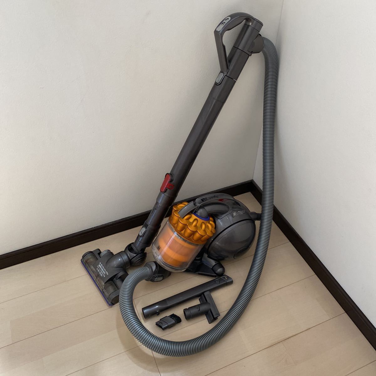 中古品Dyson DC36 サイクロン掃除機 公式通販