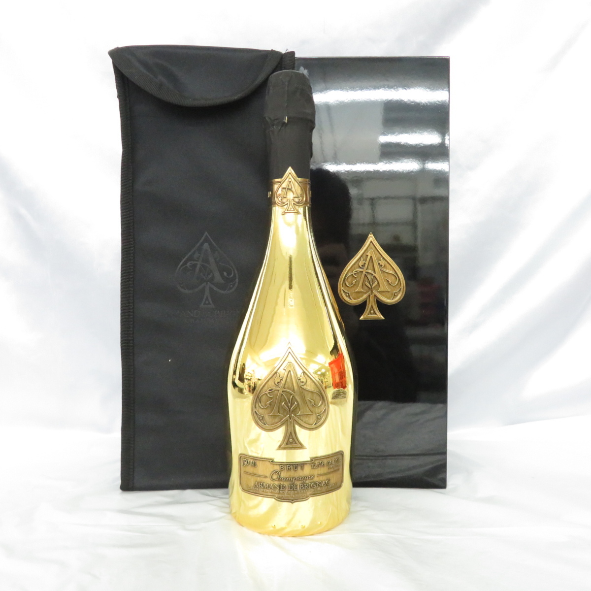 〔未開封〕Armand de Brignac ゴールドシャンパン のスニーカー 【未開栓】ARMAND DE BRIGNAC アルマンドブリニャック